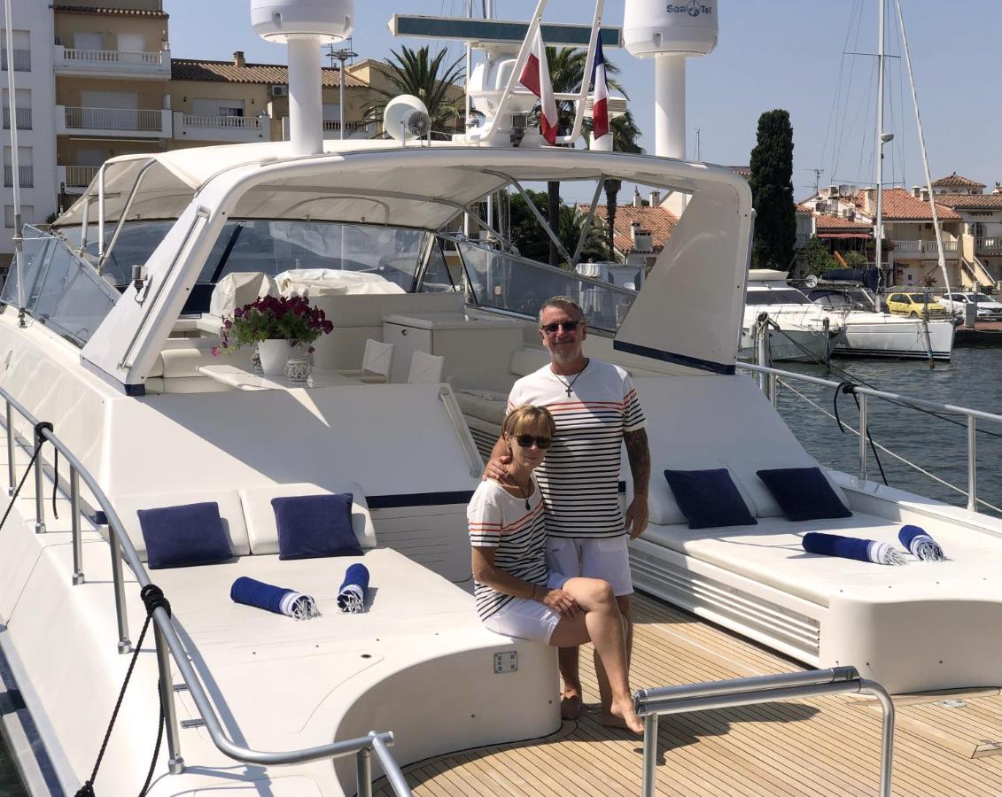 Home Sweet Boat - Chambres D'Hotes Empuriabrava Dış mekan fotoğraf